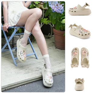 211534 涼拖鞋 Crocs卡駱馳浮花夢影泡芙厚底蝴蝶結洞洞鞋 女鞋