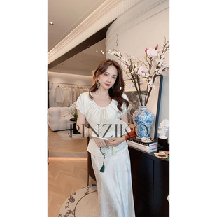 優雅氣質輕奢設計感時尚 醋酸小衫 女上衣 大兔子 PINZIKO