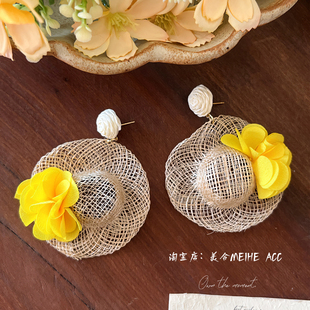 西西里海島 海邊沙灘度假拉菲草帽子造型花瓣夸張波西米亞耳環