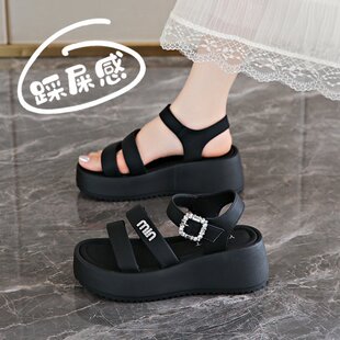 時(shí)尚 女夏外穿2025新款 軟底配裙子防滑沙 踩屎感黑色涼拖鞋 網(wǎng)紅爆款