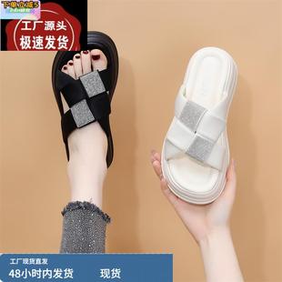 高級感水鉆厚底仙女風海邊配裙拖鞋 網紅爆款 一字涼拖女夏2024新款