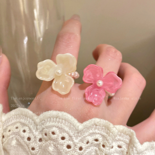 多巴胺珍珠花朵戒指女生夏天2025新款 氛圍感食指戒海邊度假風指環