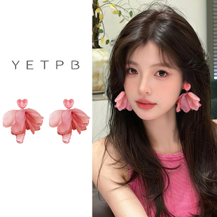粉色愛(ài)心耳夾女無(wú)耳洞多巴胺新款 高級(jí)小眾設(shè)計(jì)感海邊度假夸張耳飾