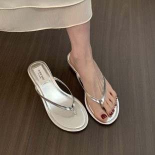 人字拖鞋 子配裙子外穿夏季 女 涼拖高跟鞋 2025夾氣質坡跟腳銀色涼鞋