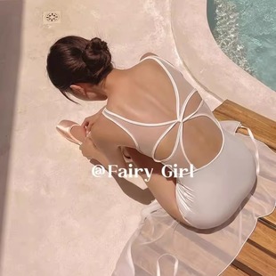 韓國ins泳衣女性感女神美背鏤空高級感連體泳裝 2025 夢幻芭蕾