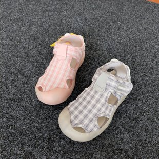 足圣童鞋 5歲男女童包頭護(hù)趾幼兒園室內(nèi)鞋 夏季 兒童軟底涼鞋 斷碼