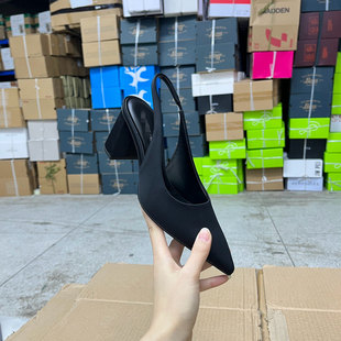 氣質百搭涼鞋 外貿原單尖頭淺口粗跟單鞋 后帶高跟女鞋 新款 簡約時尚