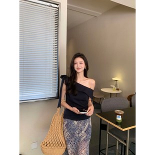 斜肩氣質(zhì)襯衫 法式 不規(guī)則獨(dú)特小眾上衣百搭碎花半身裙 新款 2025夏季