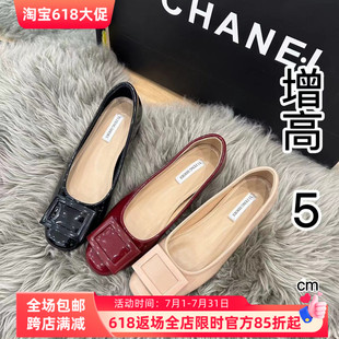 純欲通勤鞋 一腳蹬圓頭法式 方扣增高5公分軟漆皮氣質(zhì)淺口女鞋 經(jīng)典
