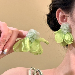 嬌蕊花姿 多巴胺雪紡綠色花朵耳環女2025氛圍感海邊度假風耳飾